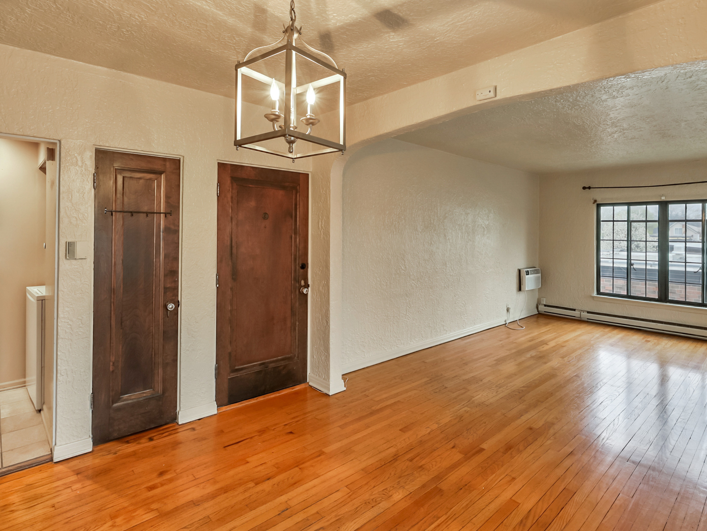 Property Photo: 410 N Raynor Avenue 2E IL 60435