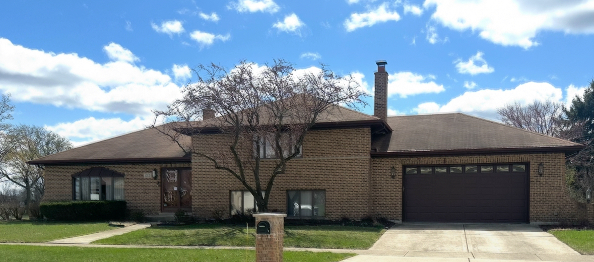 Property Photo: 10531 Camelot Street IL 60154