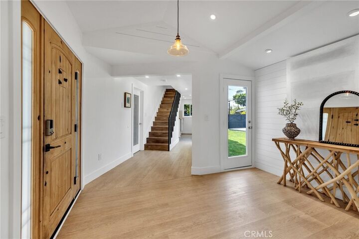 Property Photo:  8151 Catalina Avenue  CA 90602 