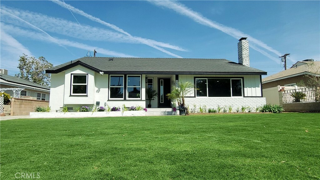 Property Photo:  38320 Rosemarie Street  CA 93550 
