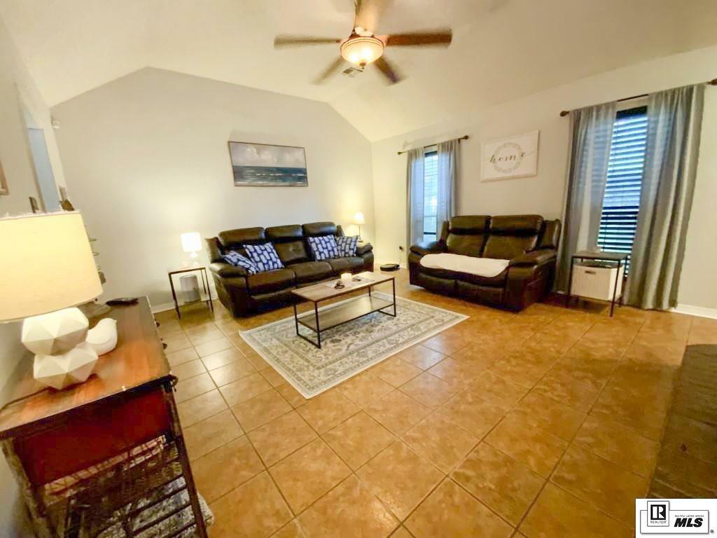 Property Photo: 201 Brian Drive LA 71291