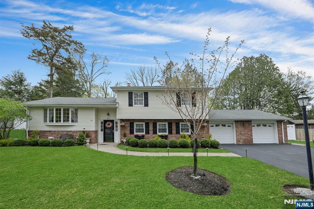 267 Cambridge Road  Hillsdale NJ 07642 photo