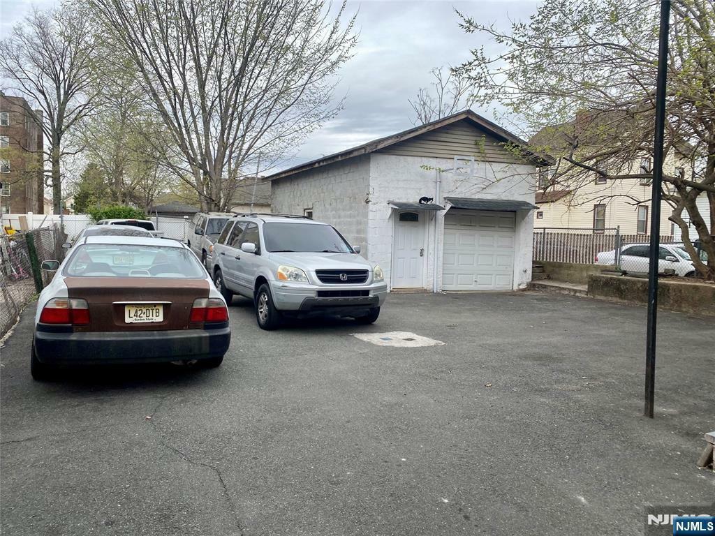 Property Photo:  1089 Anna Street  NJ 07201 