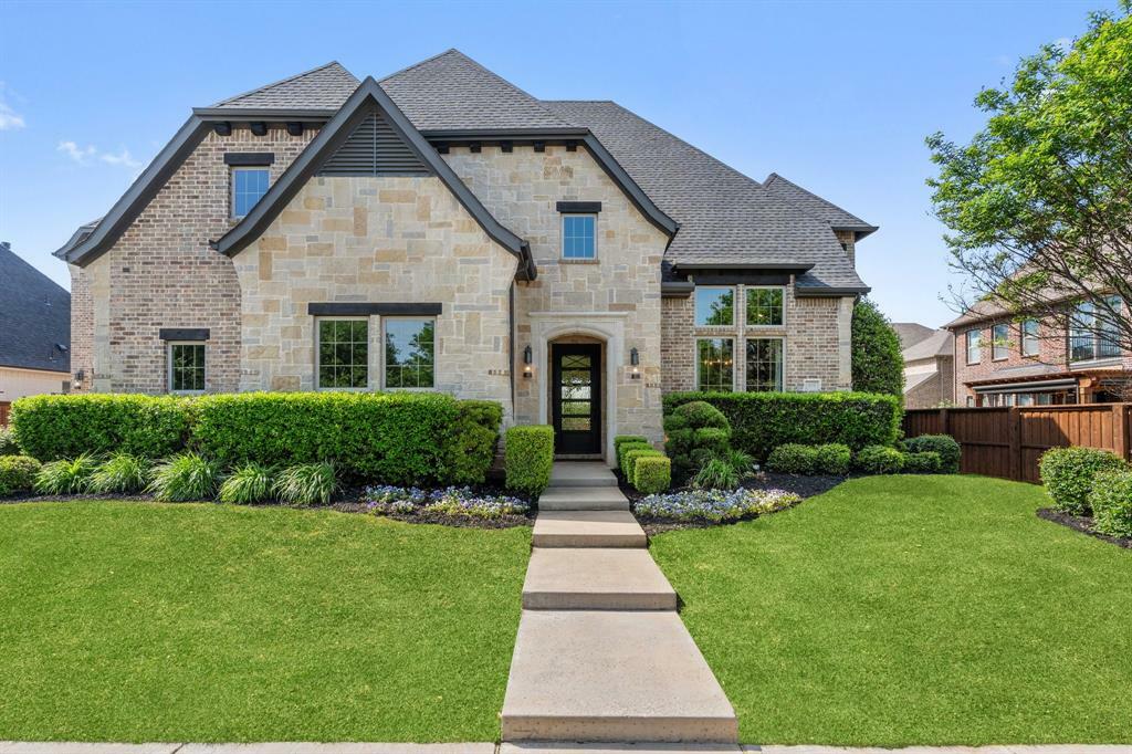 Property Photo: 801 Giverny Lane TX 76092