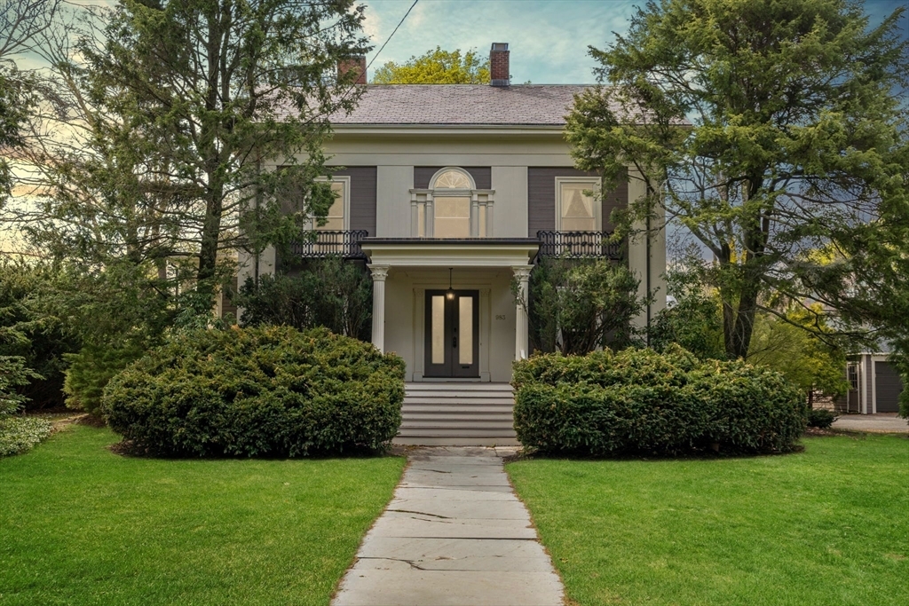 Property Photo:  983 Centre St  MA 02459 