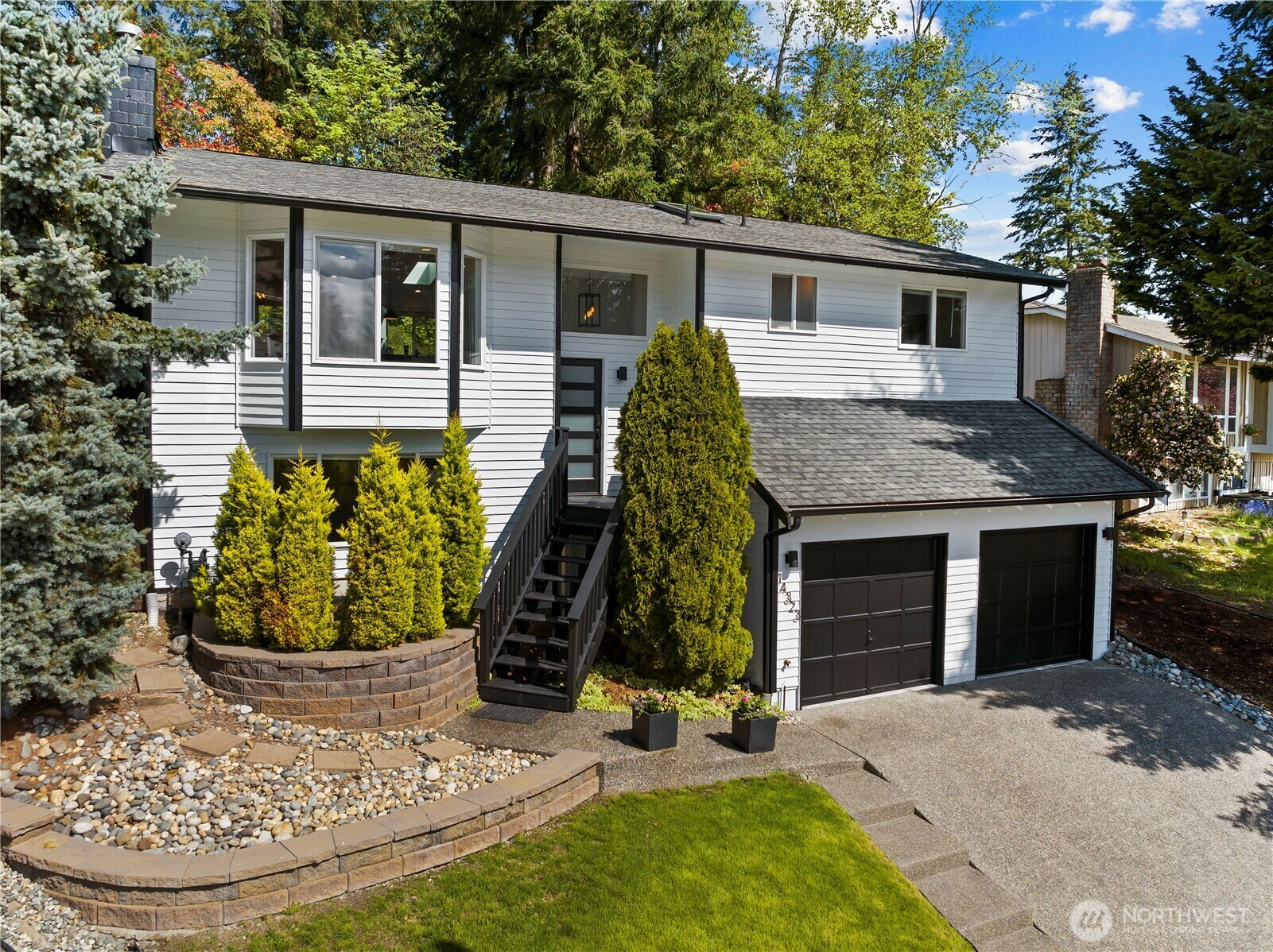 Property Photo: 14323 85th Place NE WA 98034