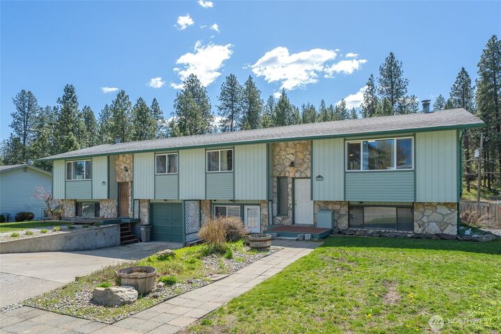 Property Photo: 6610 /6612 E 11th Ave WA 99212