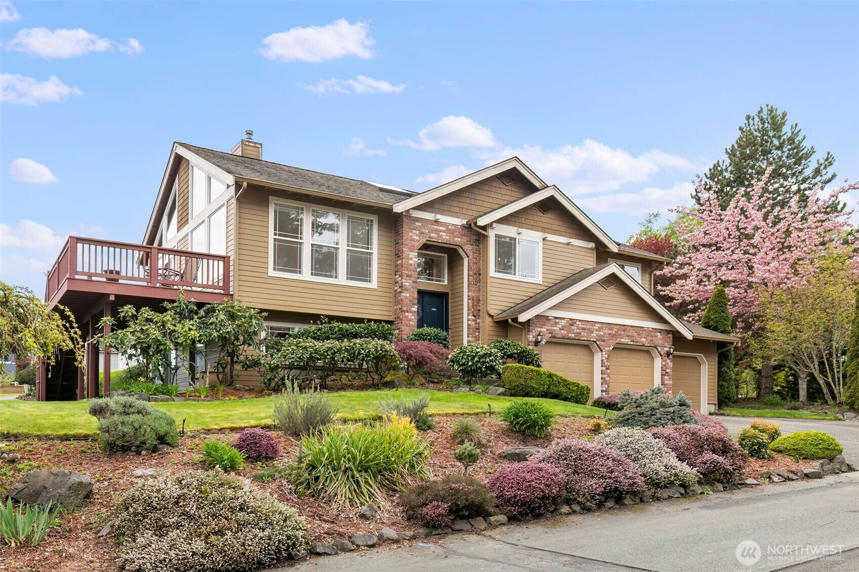 6402 E Leola Lane  Port Orchard WA 98366 photo