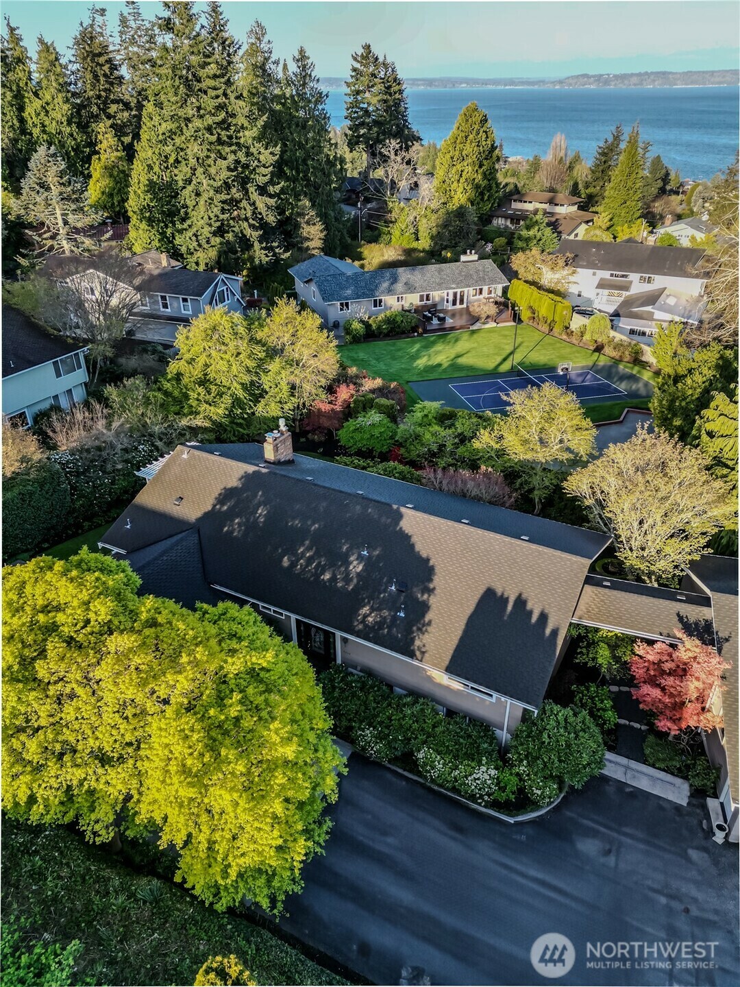Property Photo: 9224 190th Street SW WA 98020