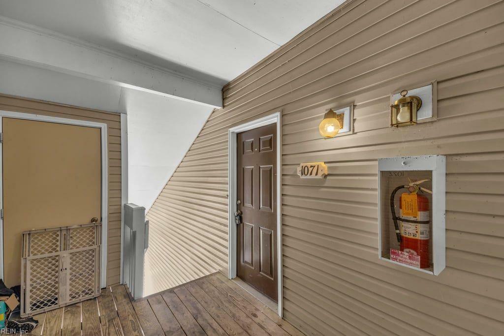 Property Photo: 107 Stratford Dr I VA 23185