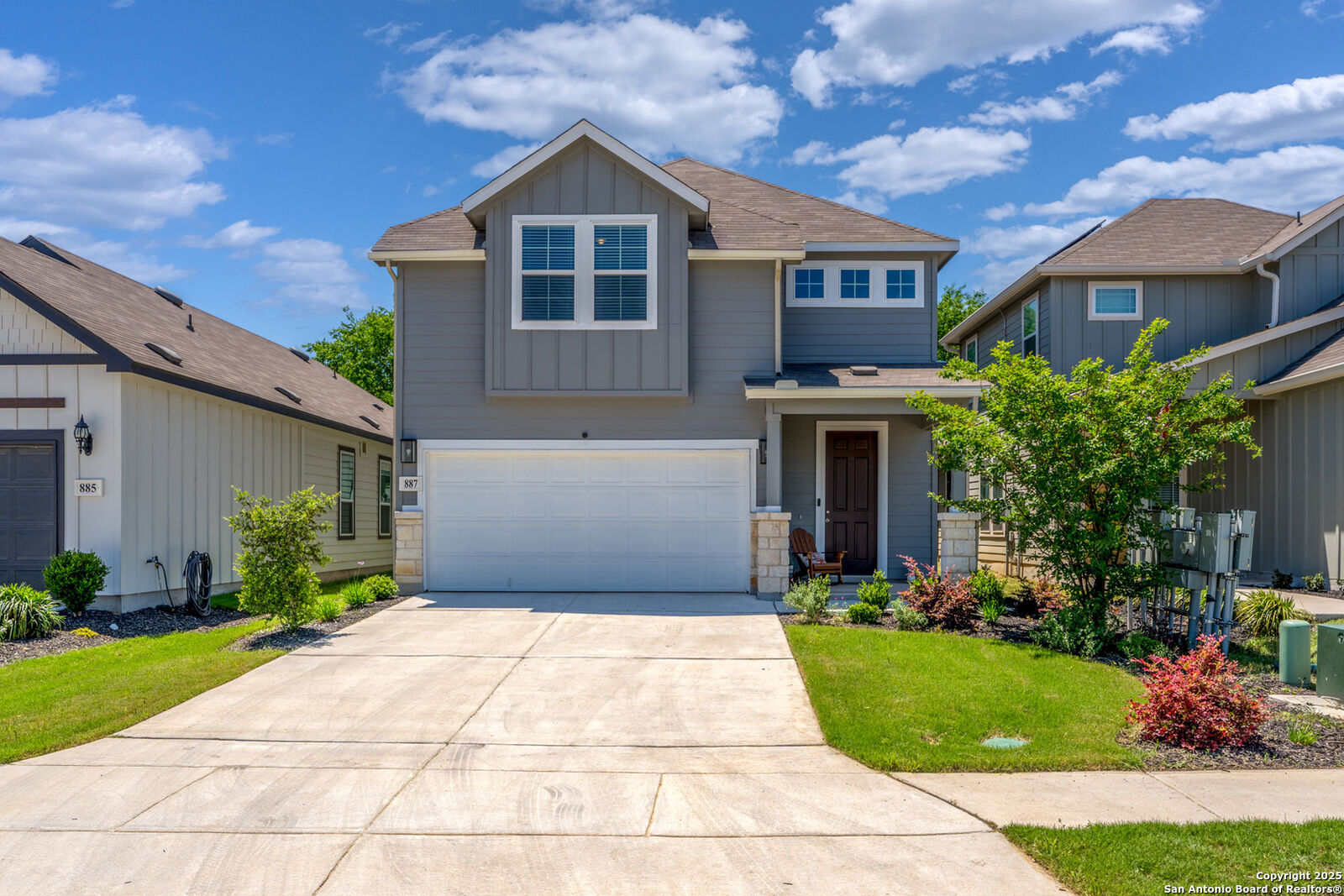 Property Photo: 887 Farmhouse TX 78130