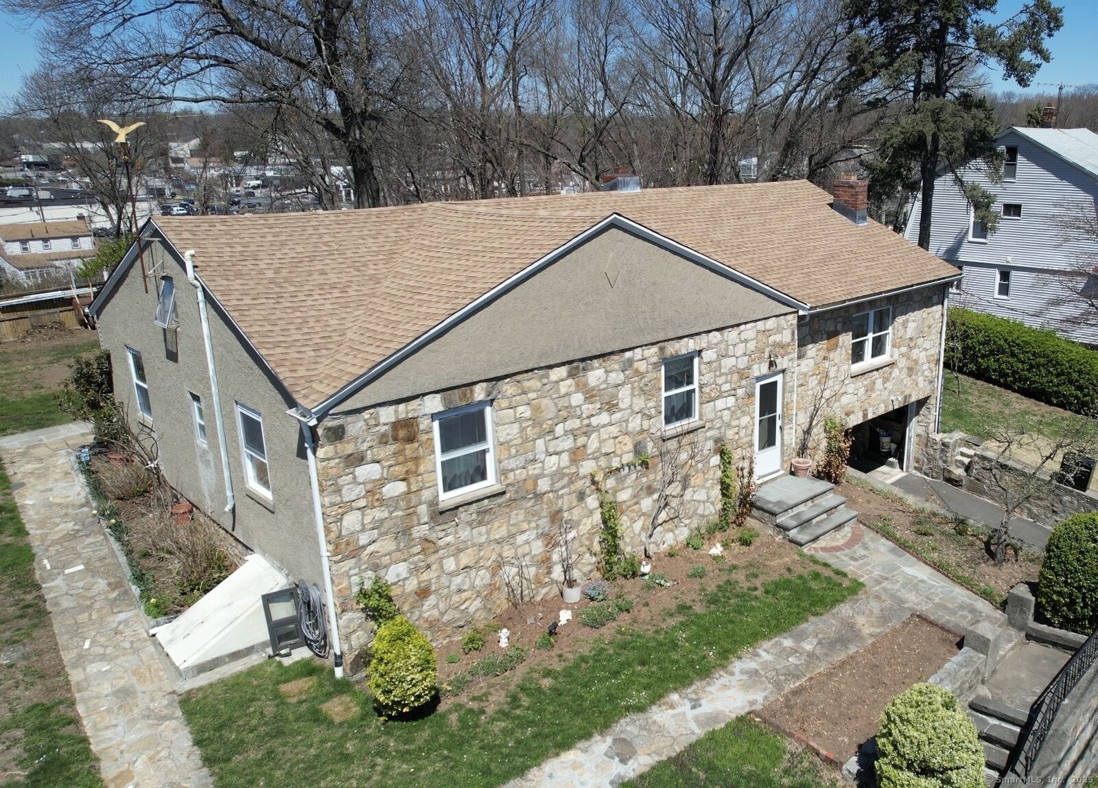 Property Photo:  66 Vanguard Street  CT 06606 