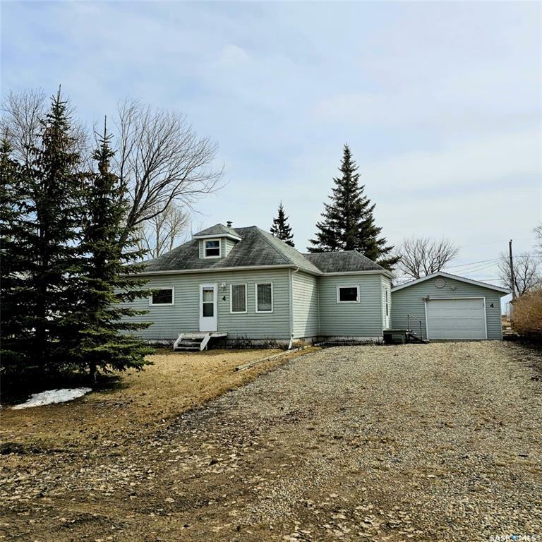 Property Photo: 4 Walker Avenue SK S0A 4V0