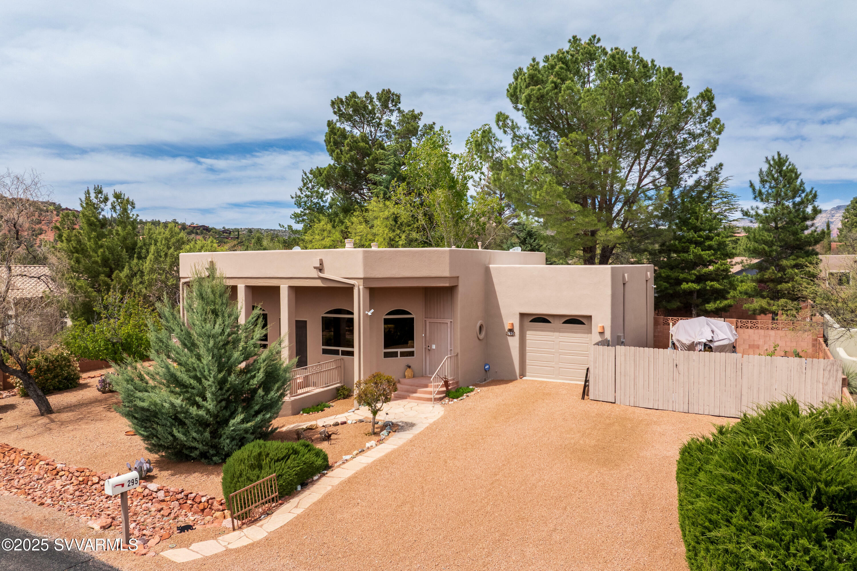 Property Photo: 295 Indian Cliffs Rd AZ 86336