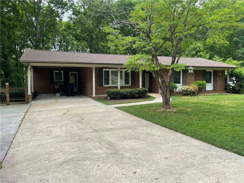 Property Photo: 636 Colony Road NC 27205
