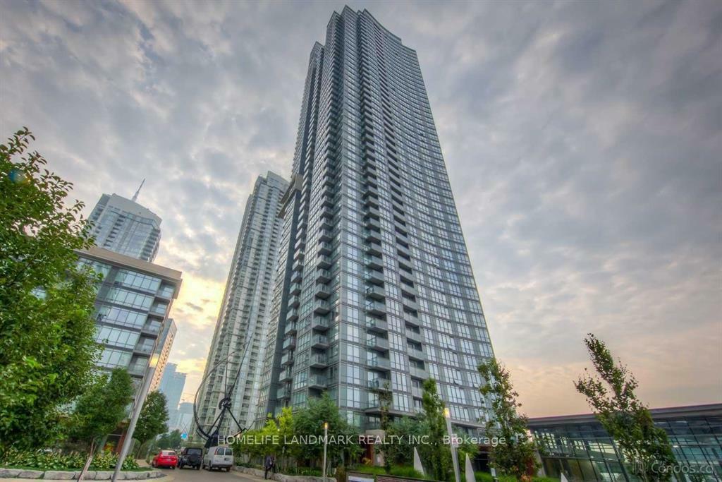 Property Photo:  11 Brunel Court 2909  ON M5V 3Y3 