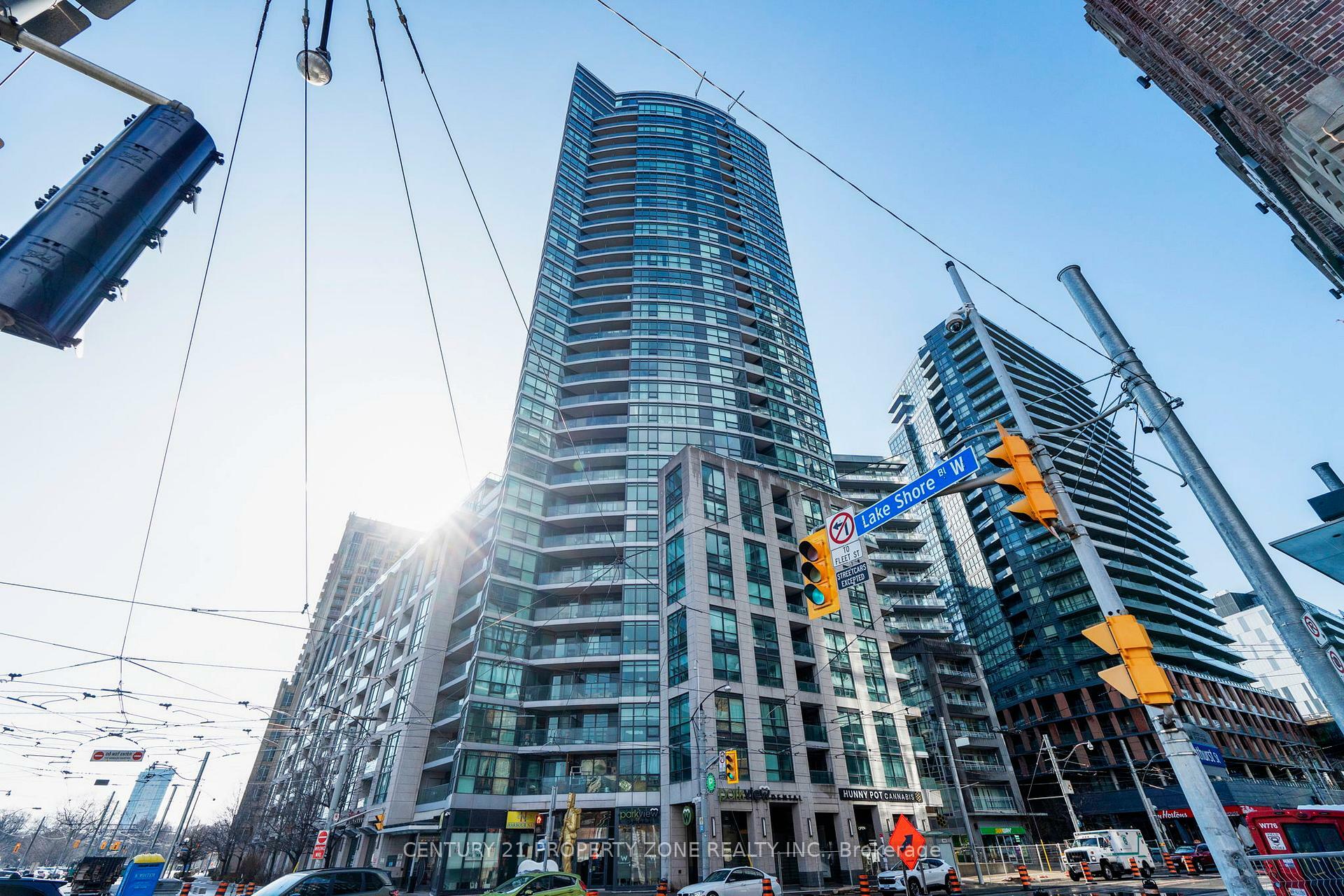 Photo de la propriété: 600 Fleet Street 407 ON M5V 1B7