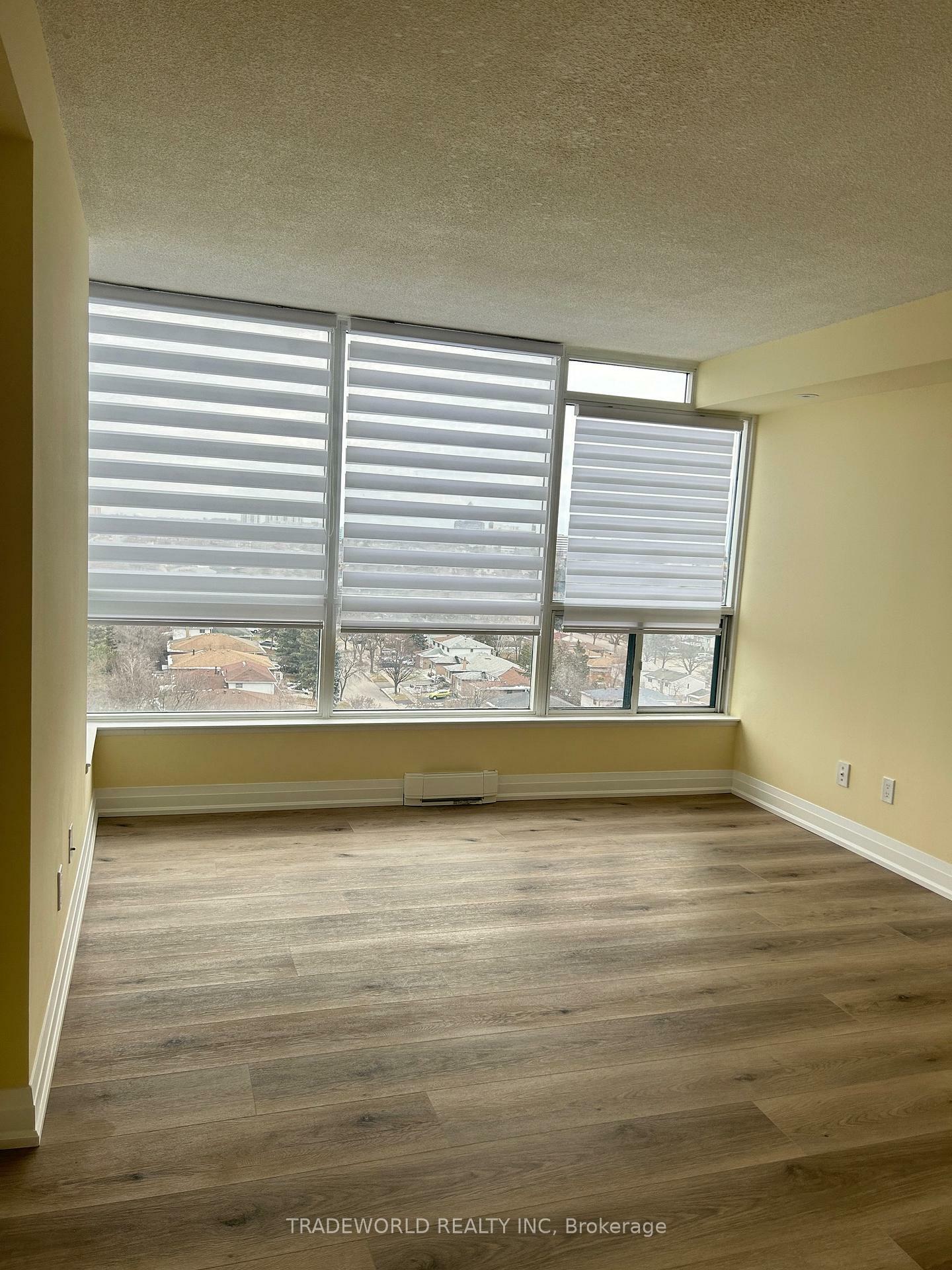 Property Photo: 4725 Sheppard Avenue E 1405 ON M1S 5B2