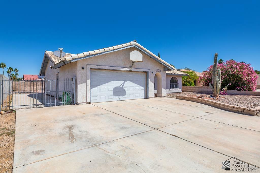 Property Photo: 12344 E Calle Maria AZ 85367