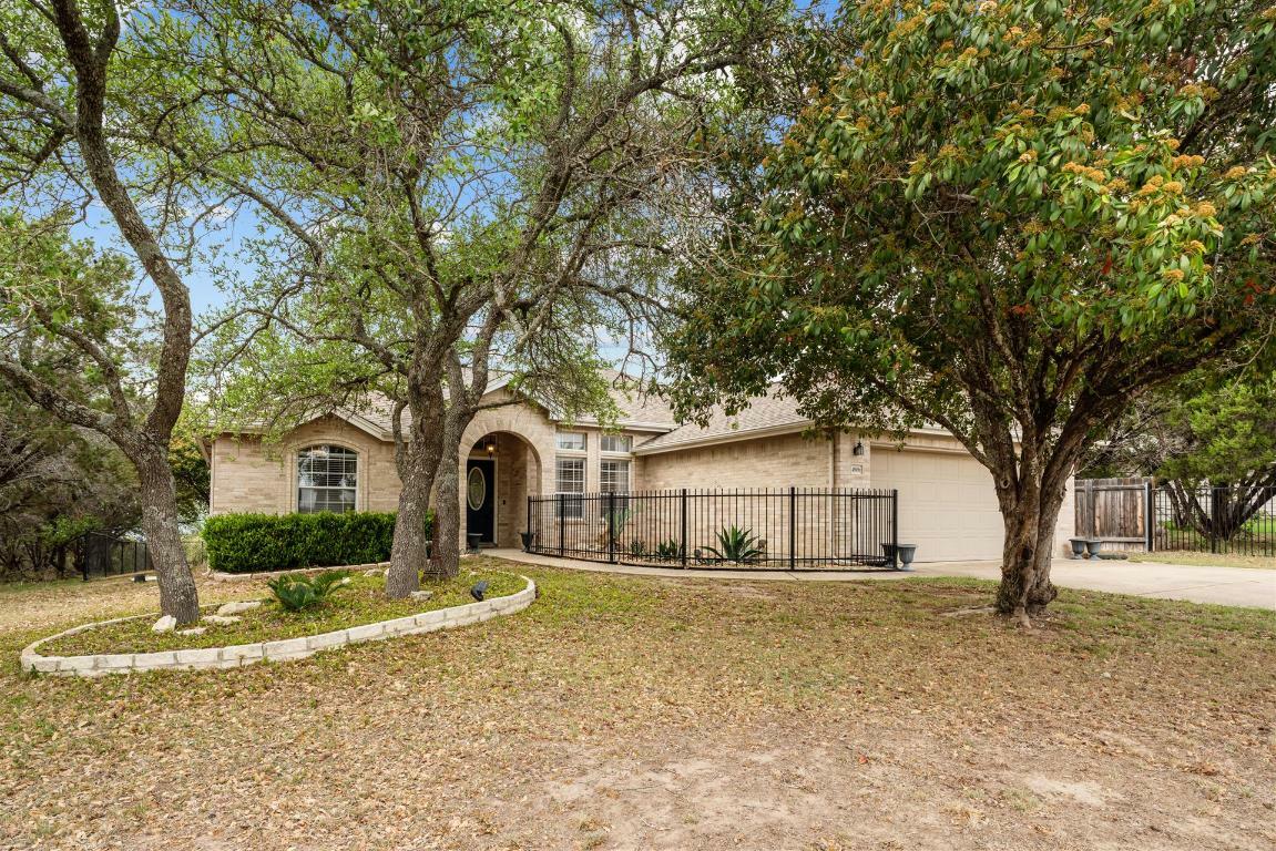 4906 Thunderbird Drive  Lago Vista TX 78645 photo