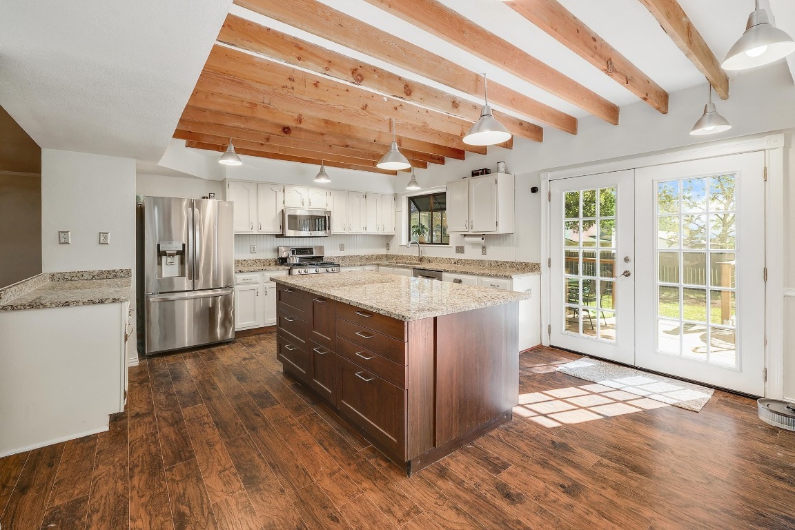 Property Photo: 11811 Buggy Whip Trail TX 78750