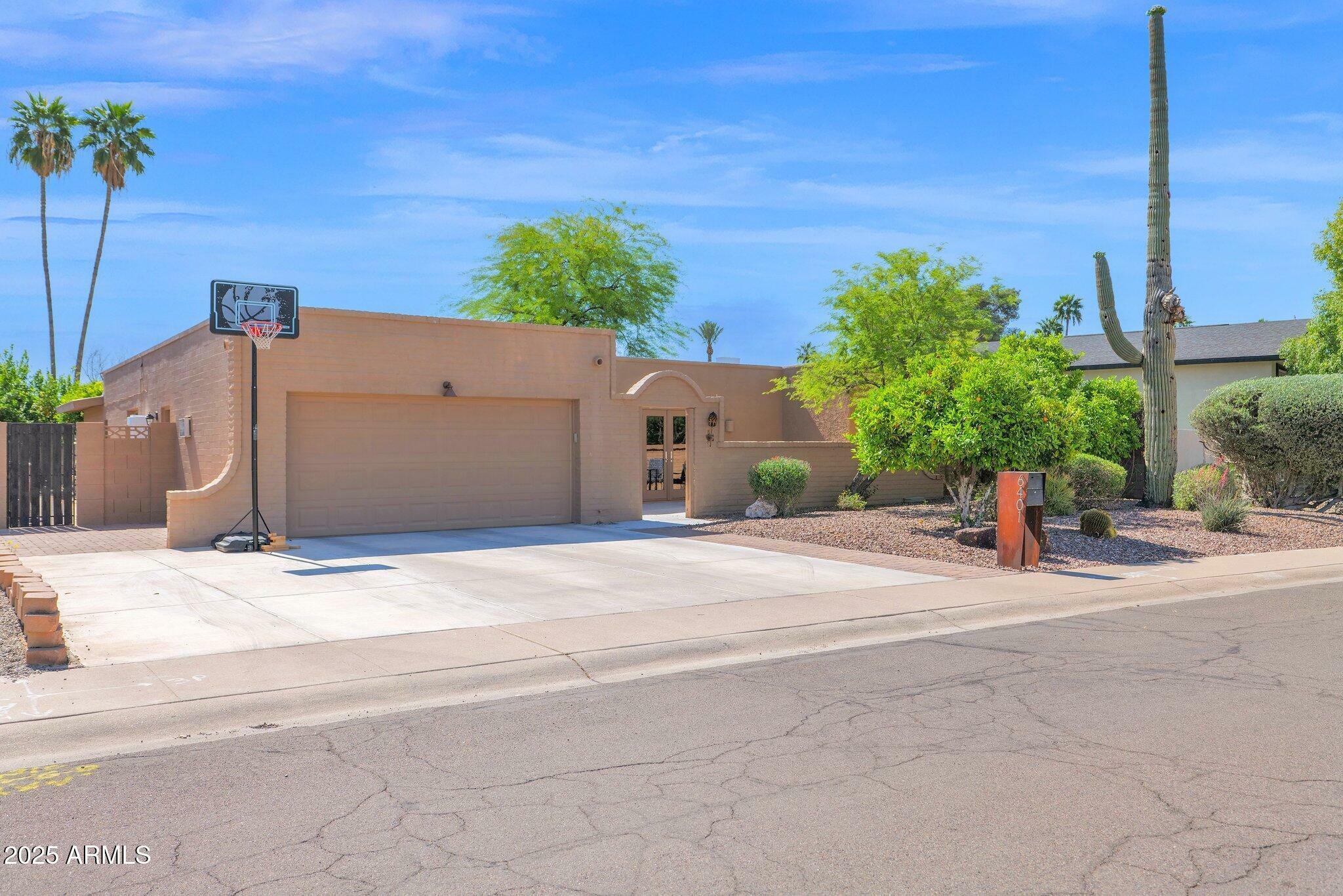Property Photo:  6401 N 82nd Way  AZ 85250 