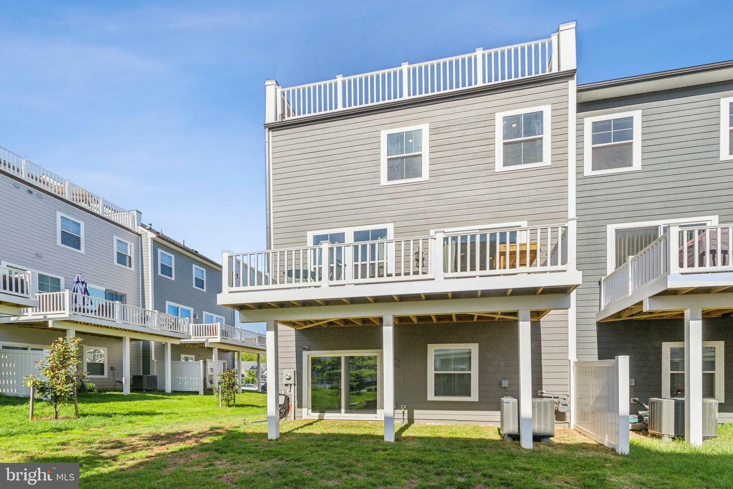 Property Photo: 1729 Beech Leaf Street VA 22026
