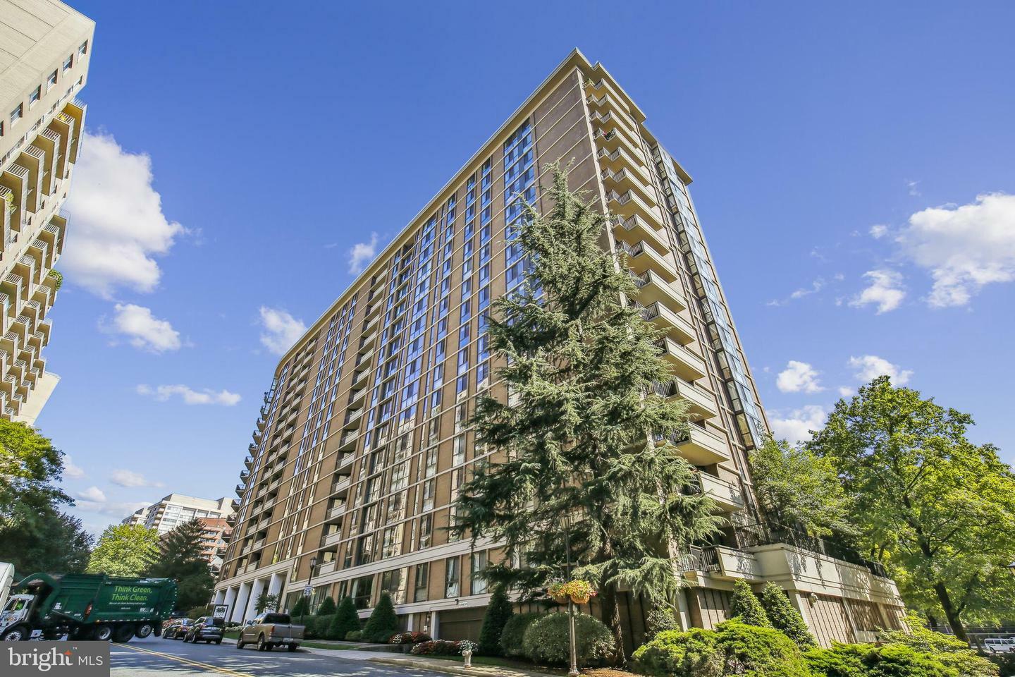 Property Photo: 4620 N Park Avenue 911E MD 20815
