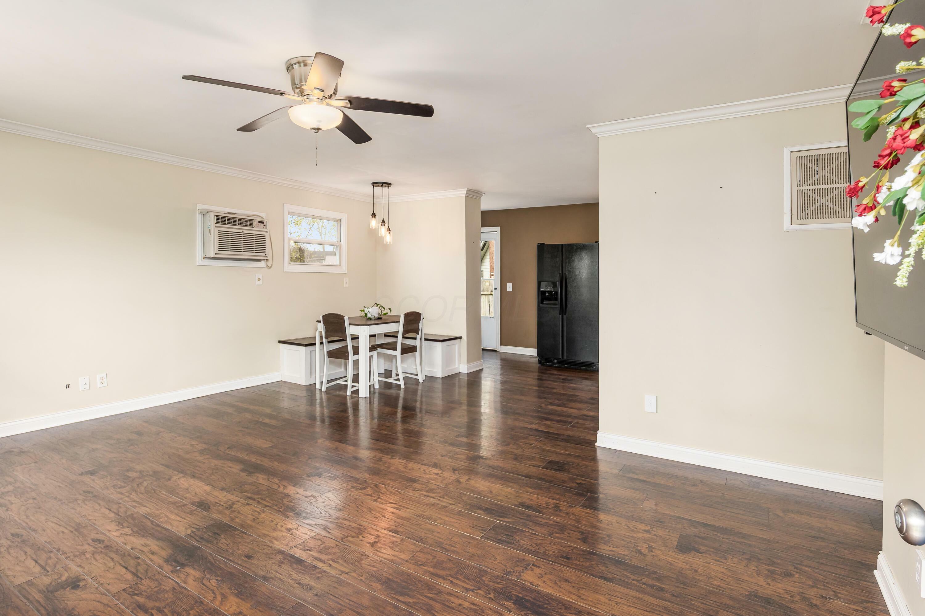 Property Photo: 5270 Crescent Drive OH 43026
