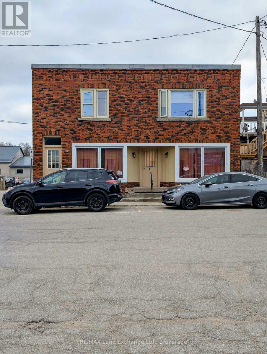 4&6 North Colborne Street North  Brockton ON N0G 2V0 photo