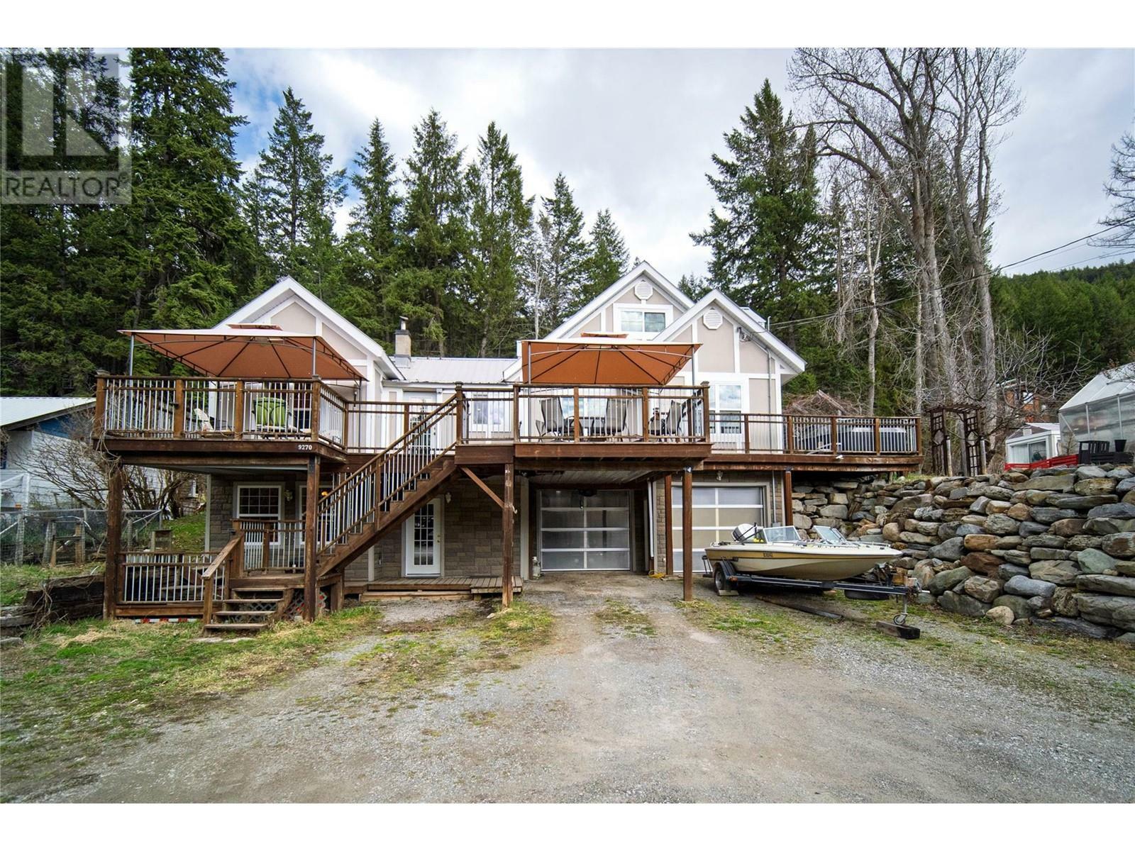 9270 Campbell Street  Moyie BC V0B 2A0 photo