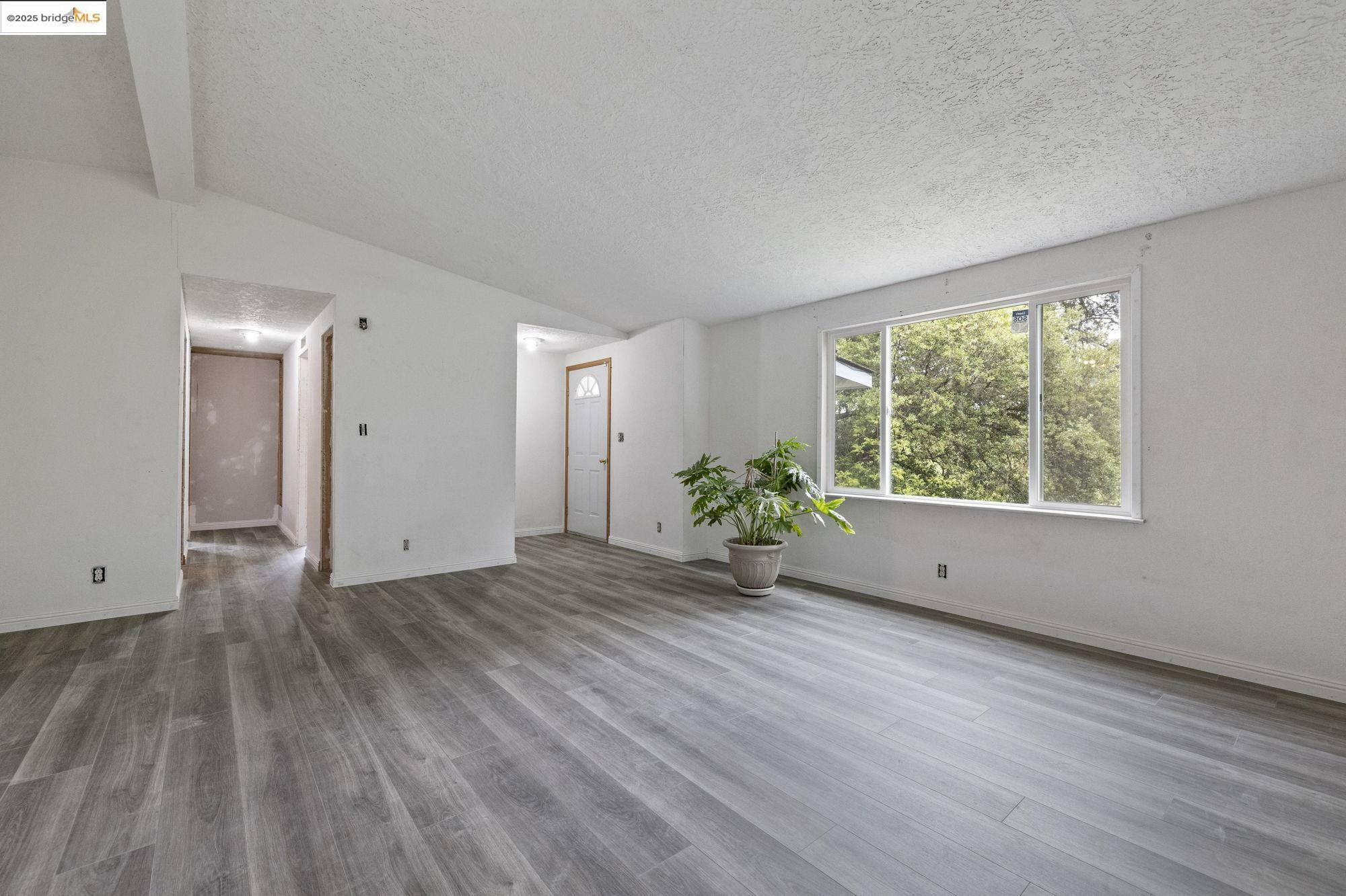 Property Photo: 20580 Bay Meadows Dr CA 95370