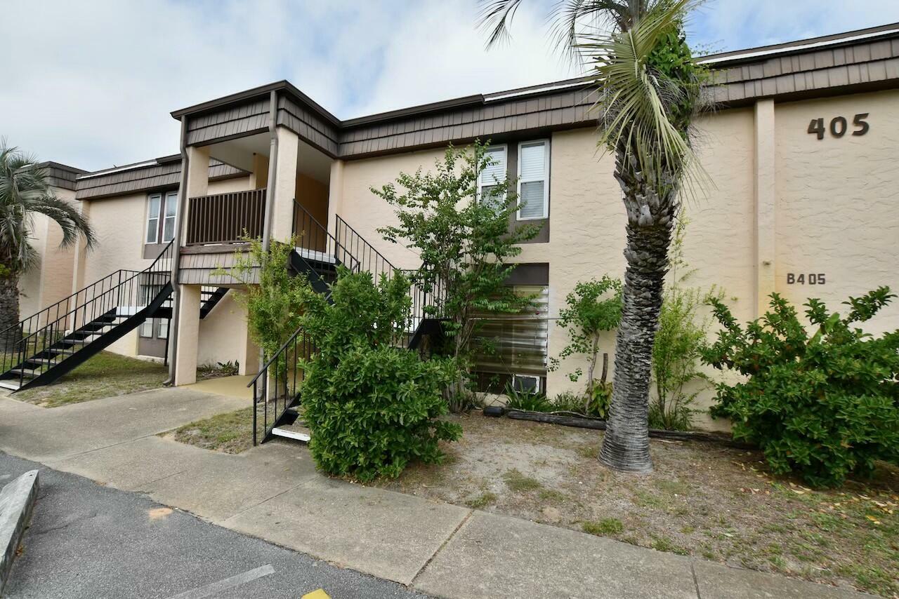 Property Photo: 405 Marshall Court 5 FL 32548