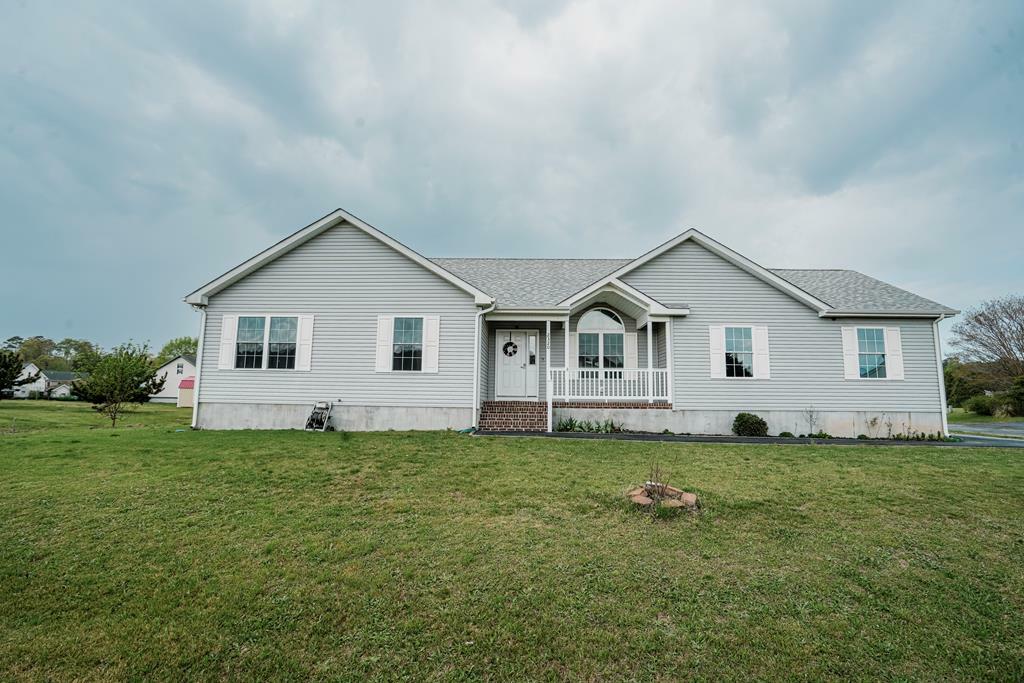 Property Photo: 2320 Yardarm Dr VA 23356