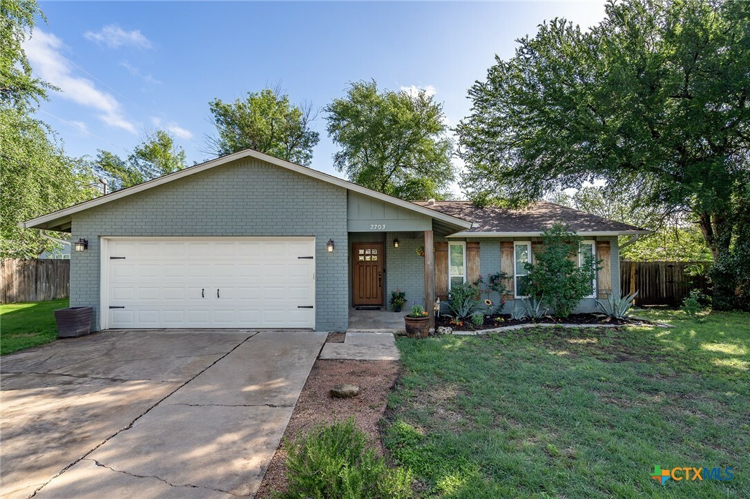 Property Photo: 2703 Parker Drive TX 78628