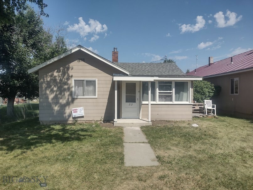 Property Photo: 212 W 5th Avenue MT 59011