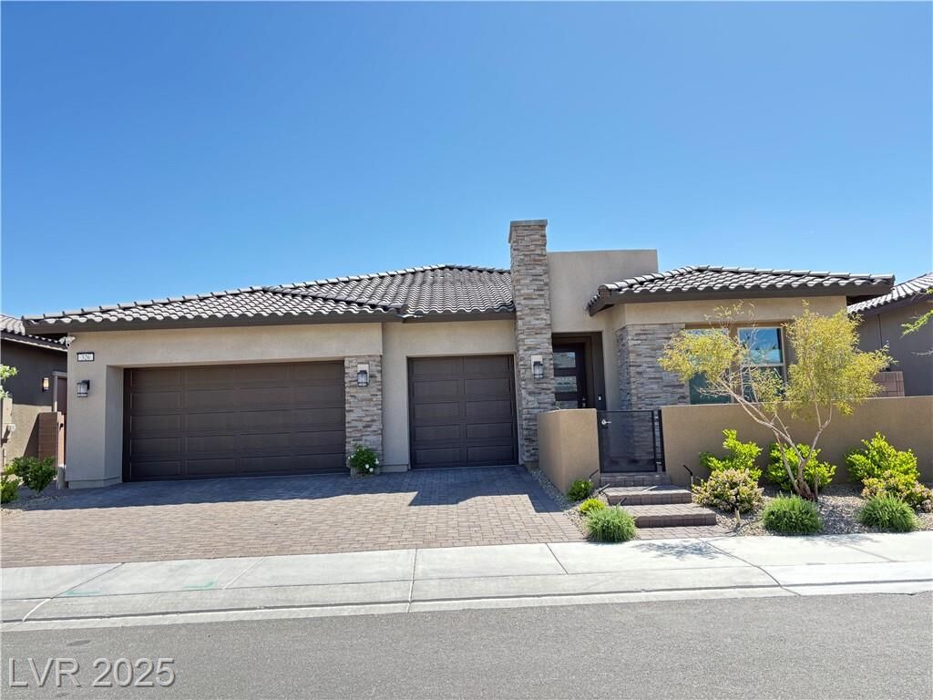 Property Photo:  326 Forsyth Park Street  NV 89138 