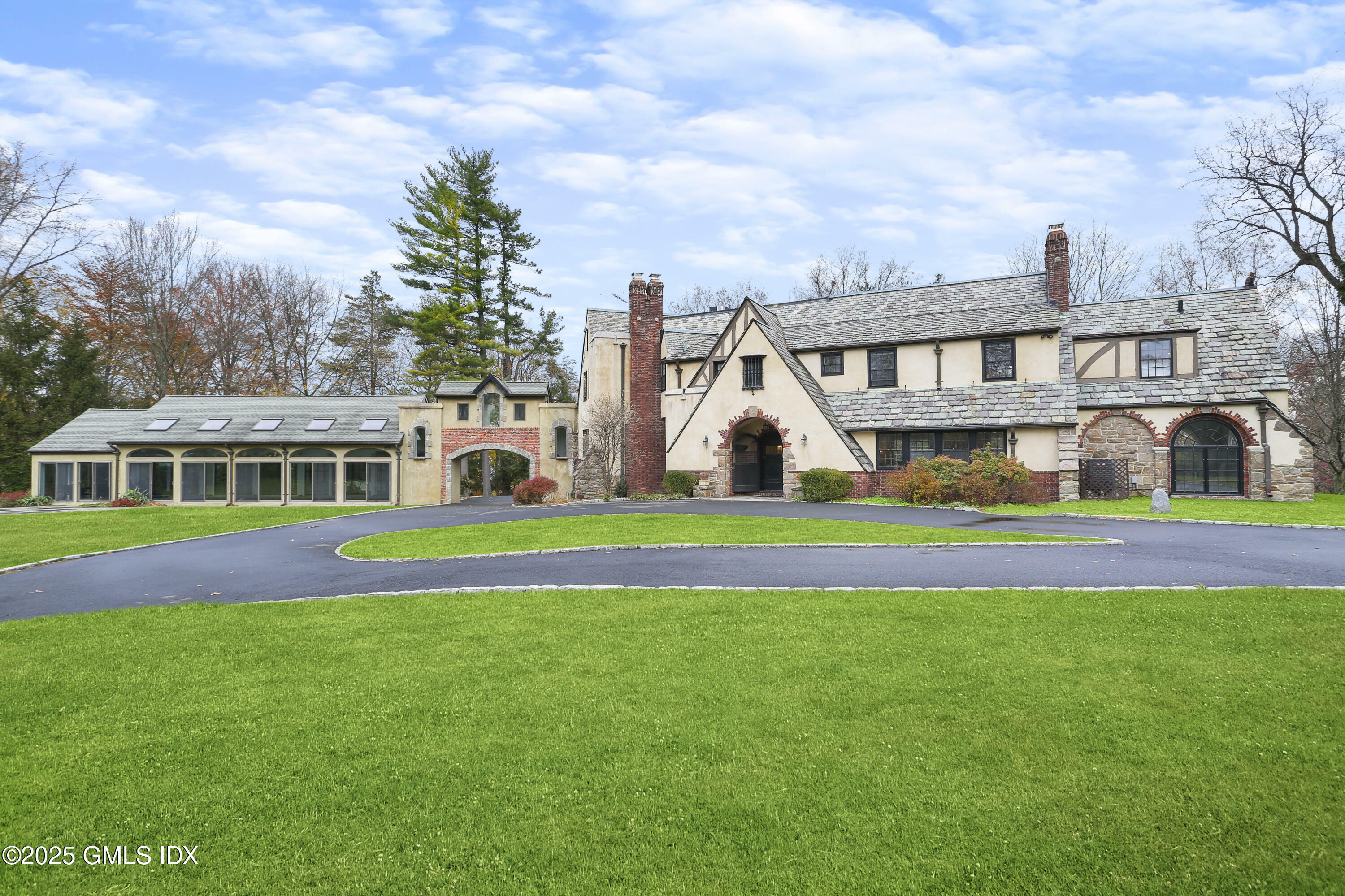 Property Photo: 21 Calhoun Drive CT 06831