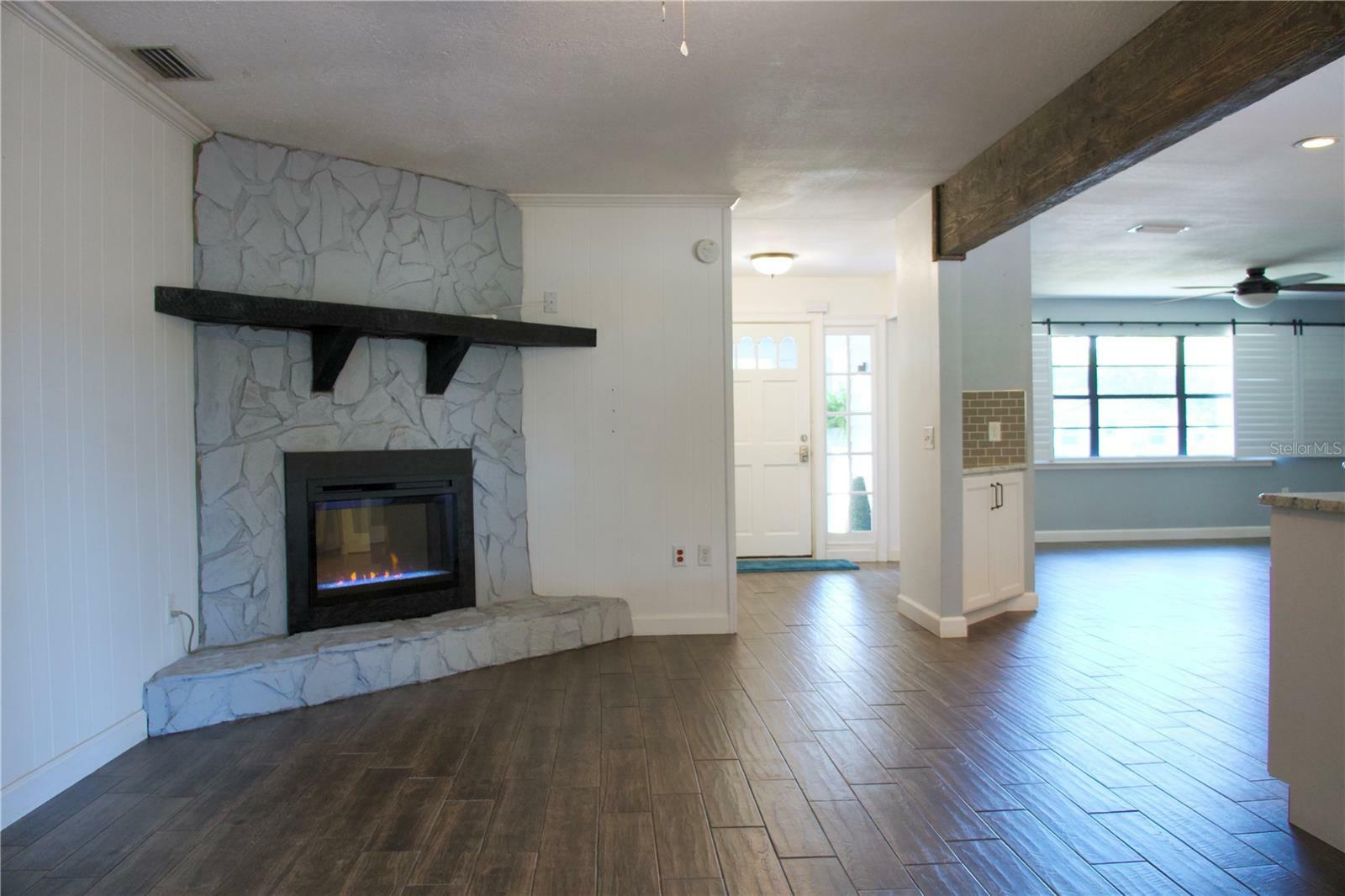 Property Photo: 6519 Shadowbrook Run FL 33813