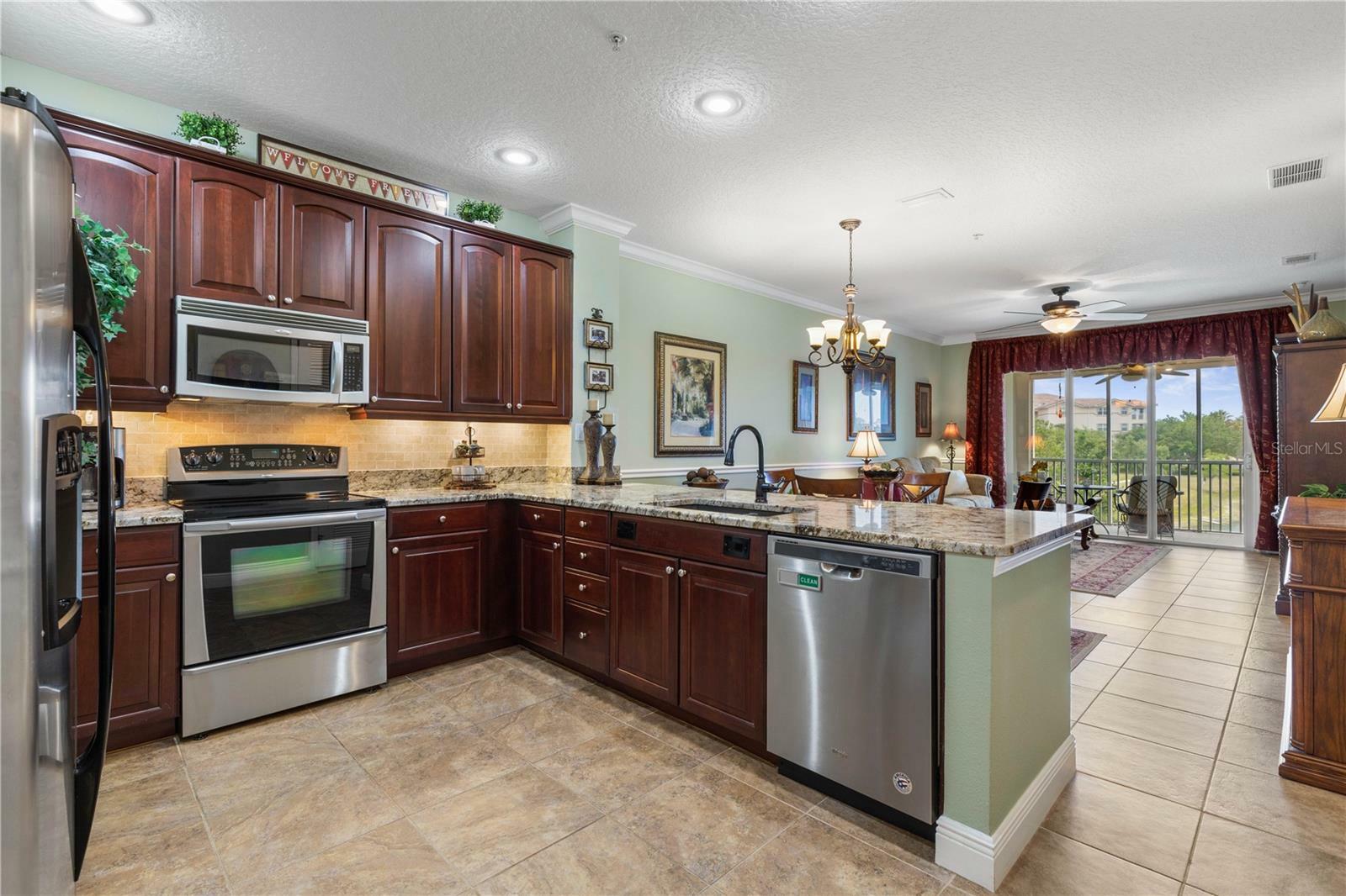 Property Photo: 75 Riverview Bend S 1624 FL 32137