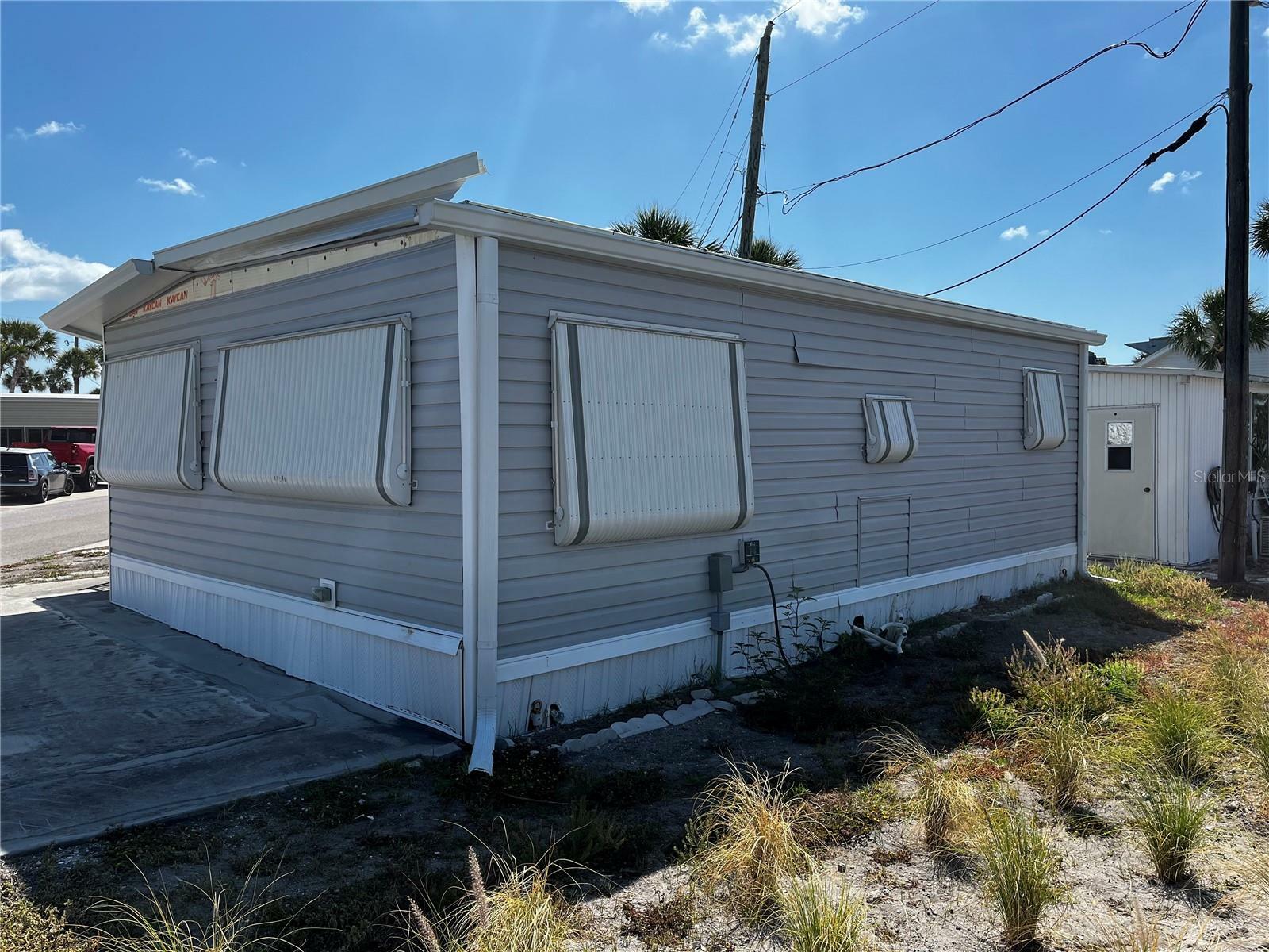 Property Photo: 2295 N Beach Road 401 FL 34223