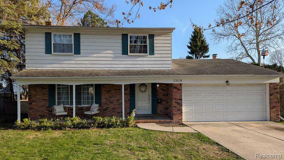 23528 King Drive  Clinton Township MI 48035 2983 photo