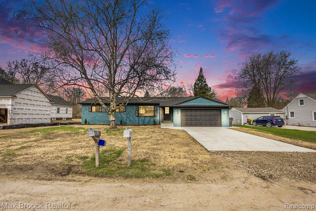 38501 Winkler Street  Harrison Twp MI 48045 5371 photo