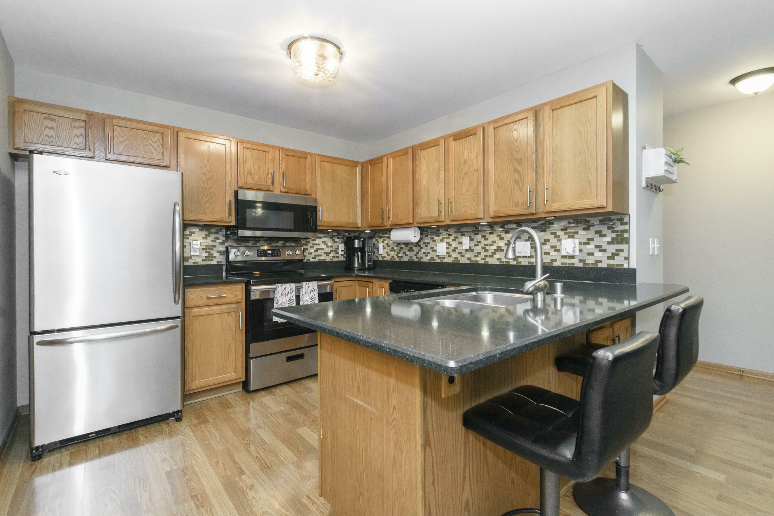 Property Photo: 1901 Mallard Pointe Cir E WI 53189