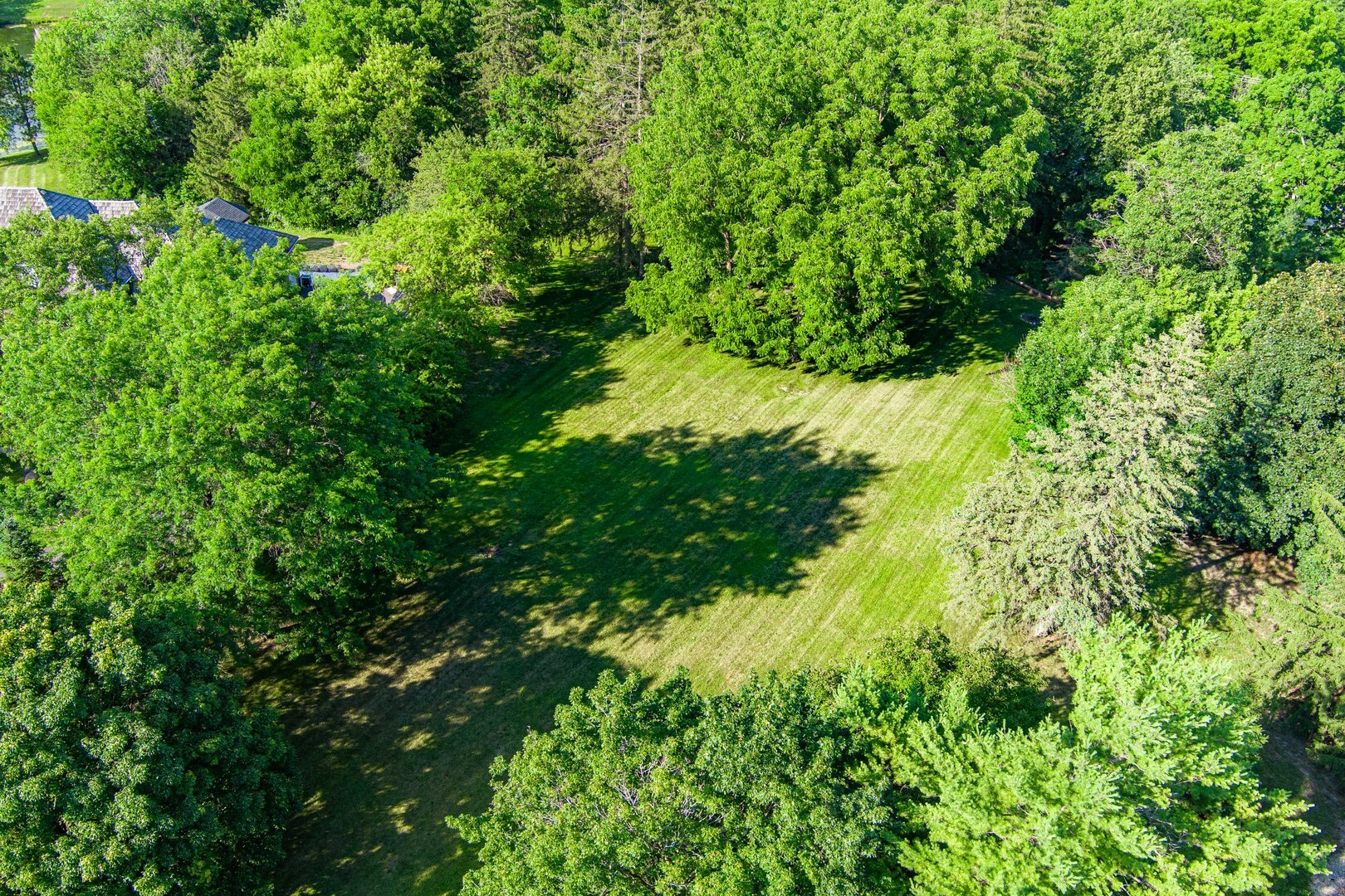 Property Photo: 36W172 Silver Glen Court IL 60175