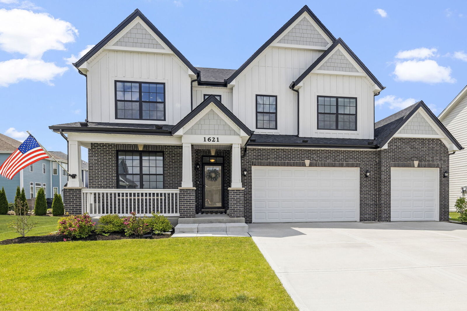 Property Photo:  1621 Moran Drive  IL 60404 