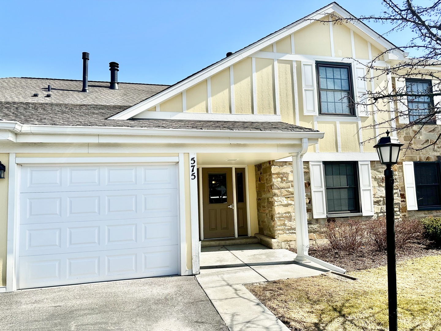 Property Photo: 575 Greystone Lane A2 IL 60090