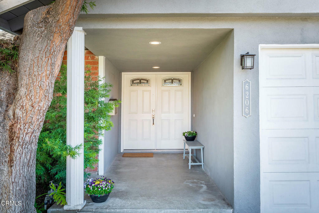Property Photo: 6206 Newcastle Avenue CA 91316