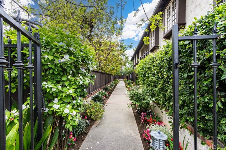 Property Photo:  506 W Sierra Madre Boulevard  CA 91024 