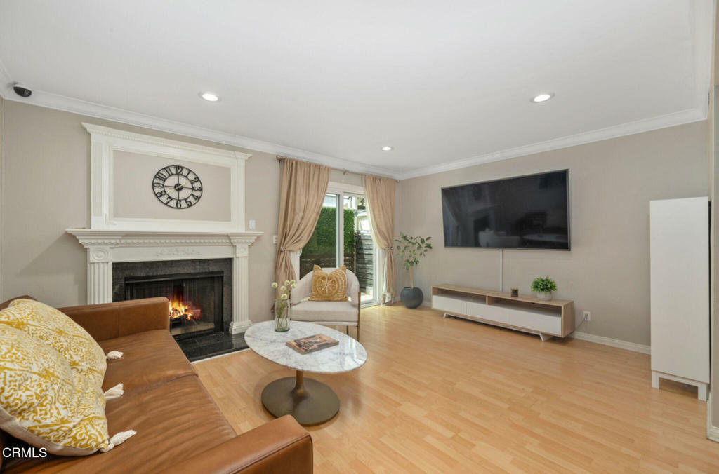 Property Photo: 3130 Montrose Avenue 110 CA 91214